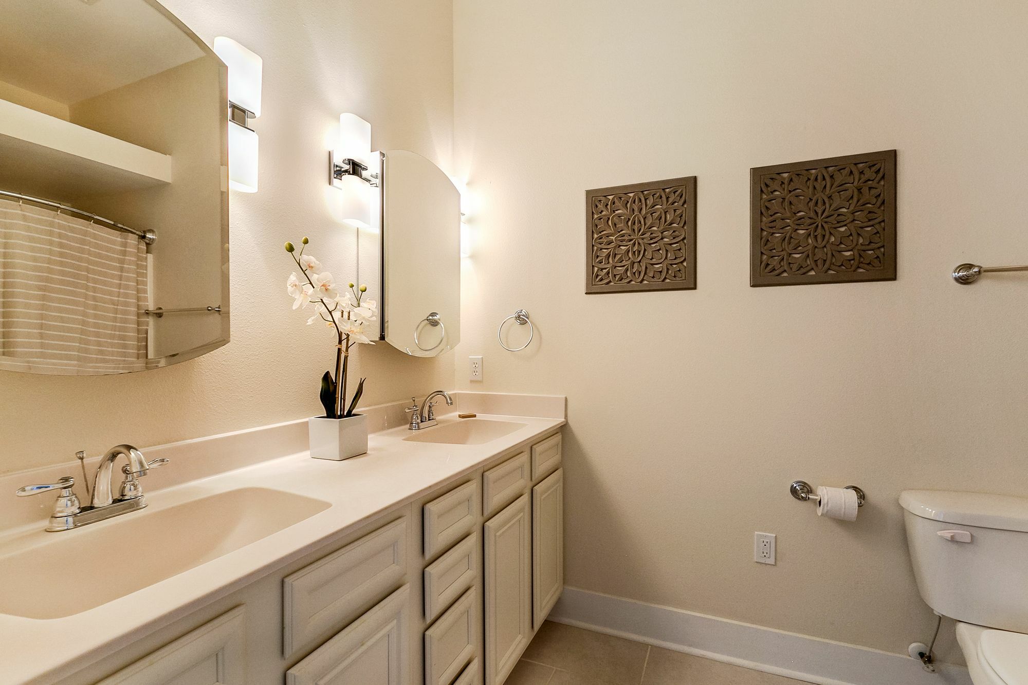 Airy 1br In Arts/warehouse District By Sonder *