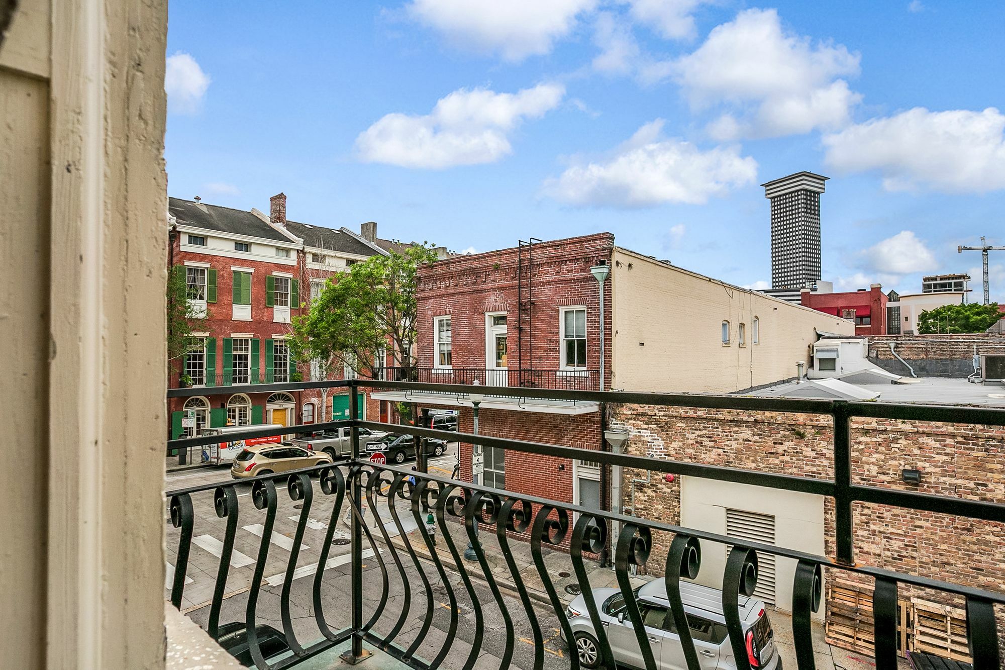 Airy 1br In Arts/warehouse District By Sonder * New Orleans