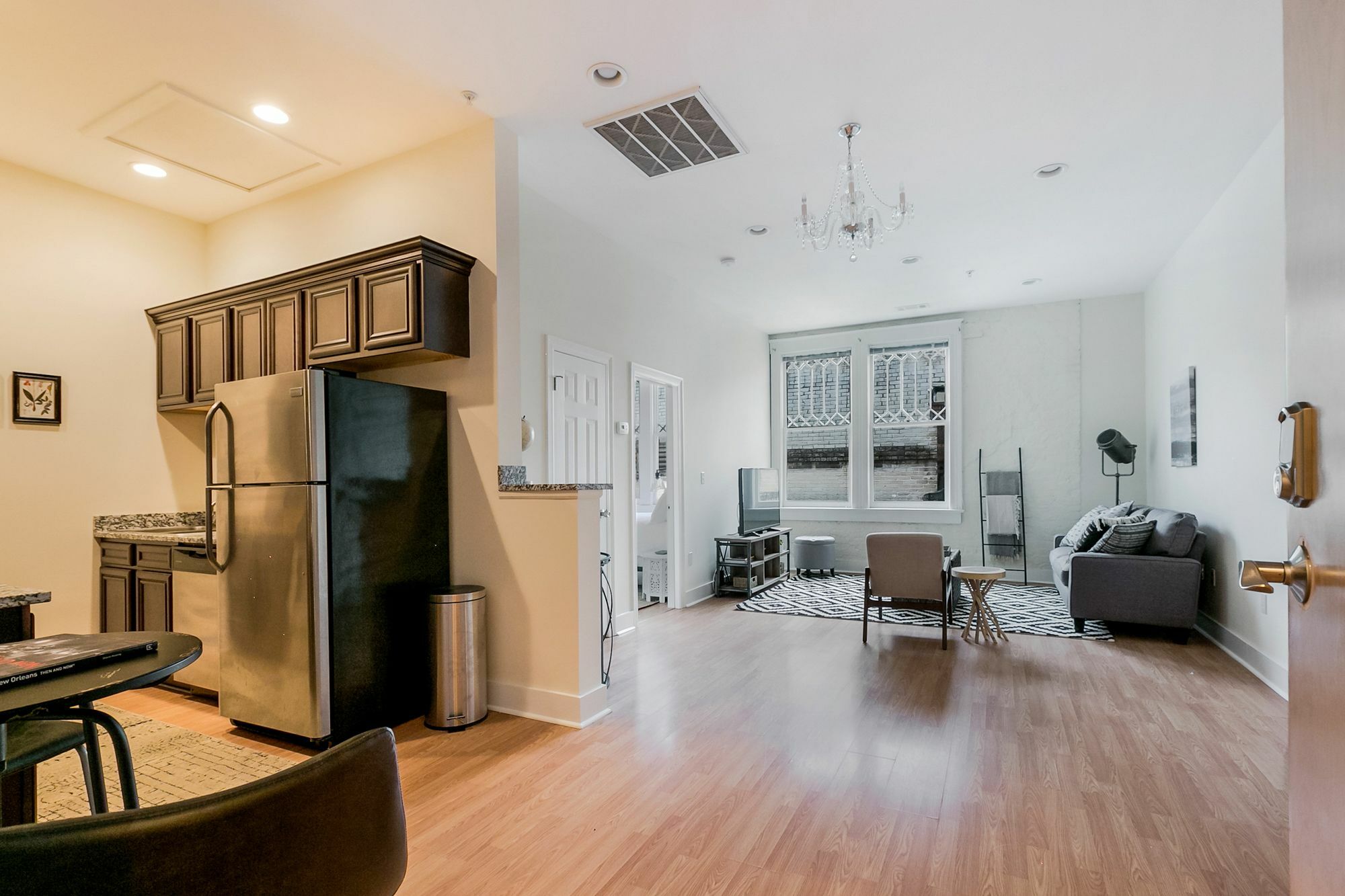 Airy 1br In Arts/warehouse District By Sonder Apartment New Orleans